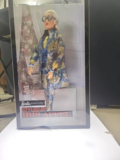 Barbie Signature styled by Iris Apfel 2018 R.I.P IRIS PASSED ON MARCH 1 AT 102