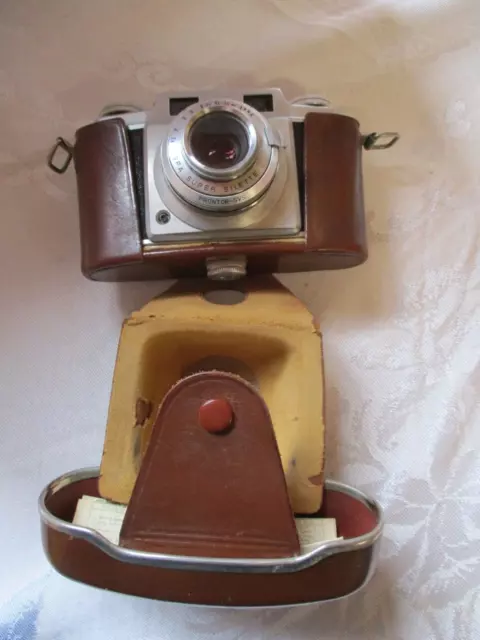Agfa Super Silette Camera Prontor SVS with leather case Vintage photgraphy