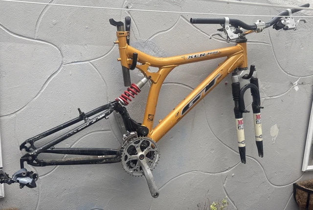 横浜発 ビンテージ MTB GT XCR3000 【公式通販】