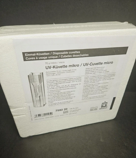 BrandTech Disposable Cuvette Box of 100 Cuvettes