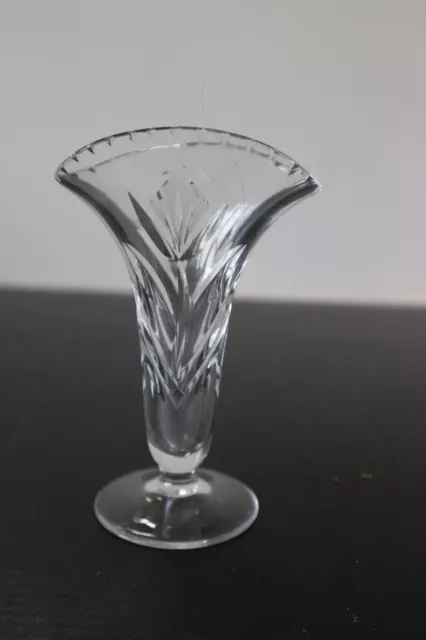 Petite coupe vase soliflore en verre taillé CRISTAL ? allemagne