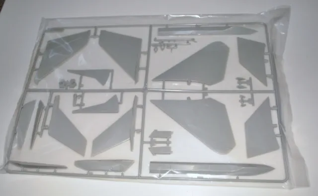 Tamiya F-14A Black Knights 60313 ⭐Parts⭐ Sprue D-Vert Fins+Stabs+More 1/32