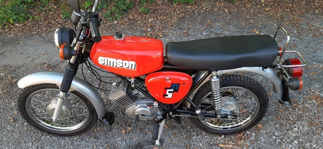 Simson S 51 Enduro, Rot ,Neuaufbau, 60Km/h, Vape Zündung ,Sehr guter Zustand....