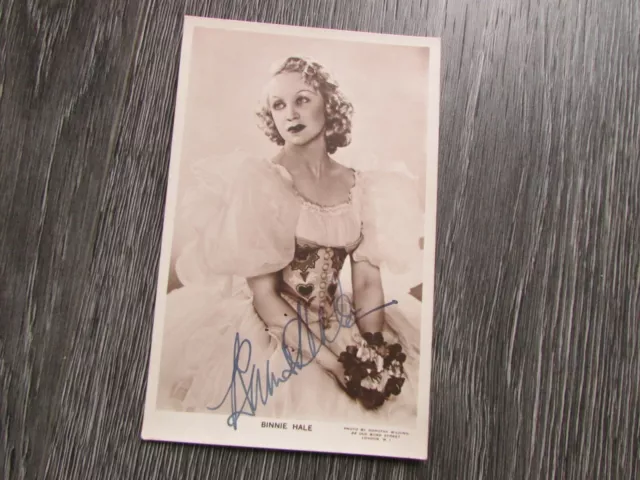 Binnie Hale English Actress & Singer Original Hand Signed Postcard
