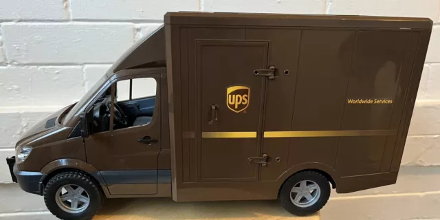 Bruder UPS Mercedes Benz Sprinter Van Truck Car Germany 16” 2006 Delivery 1:16