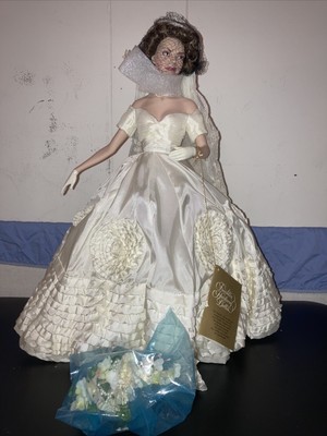 Franklin Heirloom Dolls, "Jacqueline Kennedy" Bride Porcelain Doll