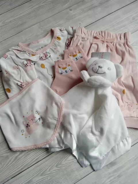 Newborn girls baby clothes bundle