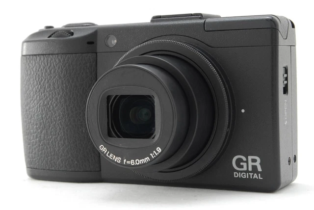 ✨ショット数1778回で超美品✨RICOH GR DIGITAL III　542 ✨ショット数1778回で超美品✨RICOH GR DIGITAL III 542 - メルカリ