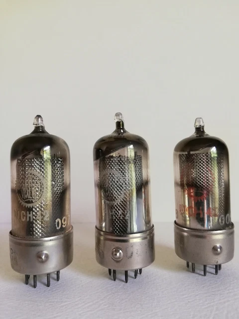 UCH81, Telefunken label, Vacuum Tube, lampe Röhre Valve Lampa. NOS, NIB. X1