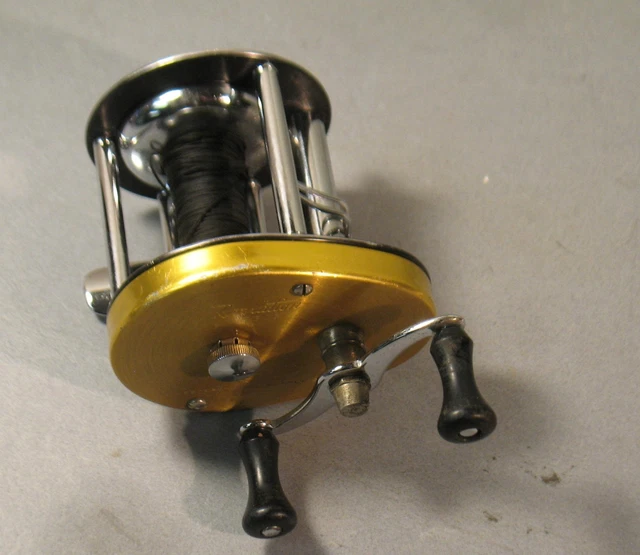 VINTAGE WESTERN AUTO Revelation Tackle Box Fishing Reel Model
