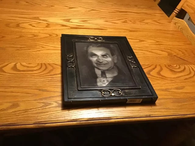 Gemmy Halloween 15" x 12" Haunted Talking Portrait