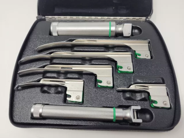 Welch Allyn Complete Fiber Optic Miller Laryngoscope set model 68696