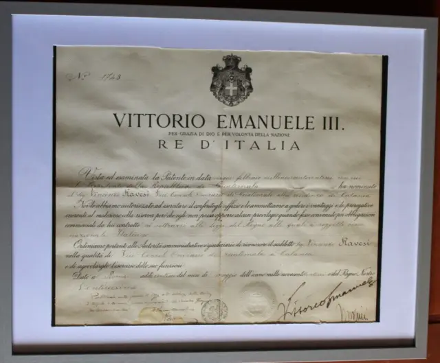 Firma Mussolini y Vittorio Emanuele III Rey de Italia