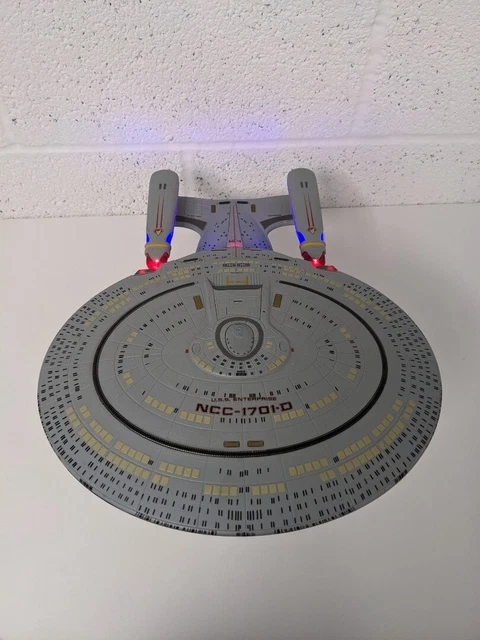 Comprar Star Trek TOS Maqueta 1/600 U.S.S. Enterprise NCC-1701 48 Cm - Mil Comics: Tienda De