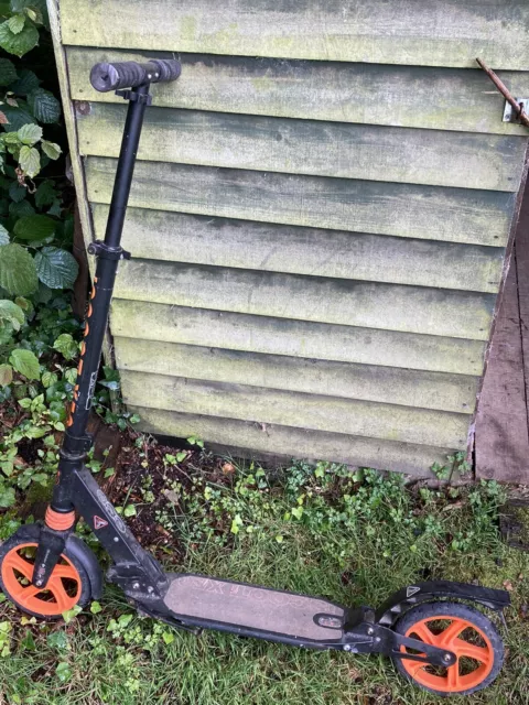 ADULT BLACK AND orange iscoot pro x50 40.00 PicClick UK
