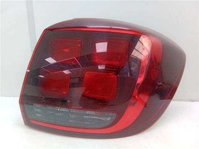 Feu Arrière Droit Pour Dacia Sandero 2008-2012 - Neuf, Sans Porte-ampoule