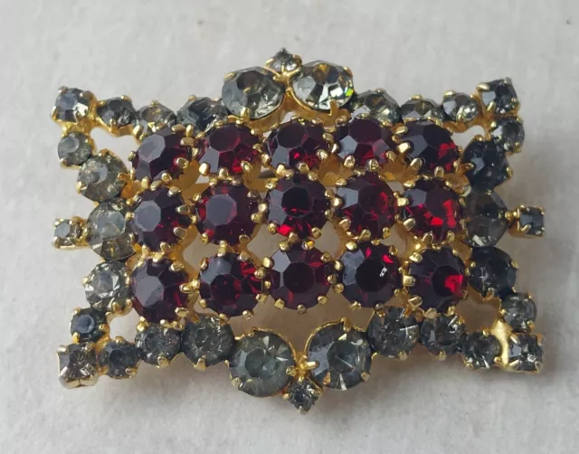 Ancienne broche, décor strass, vintage / art deco