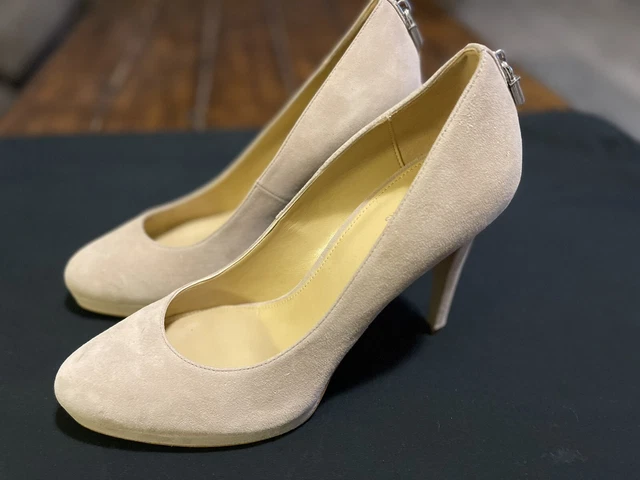 Antoinette platform pump deals michael michael kors
