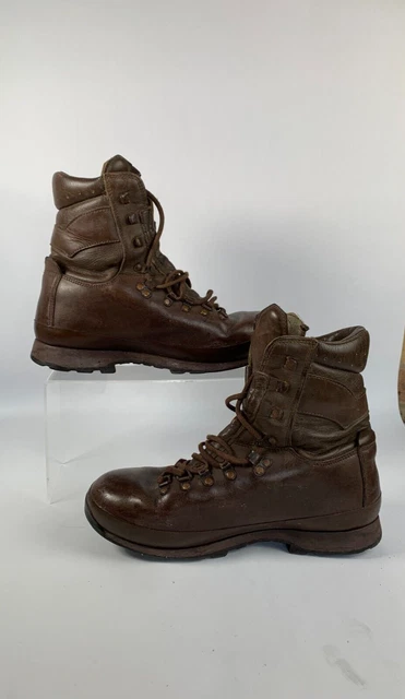 ALT BERG DEFENDER Brown Leather Combat Boots Vibram UK Size 8