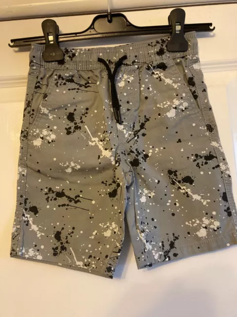 Boys Grey, Black & White Shorts - Age 6-7 Years - Primark - VGC