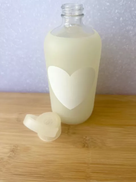 BKR glass water bottle with silicone sleeve Milk Heart 500ml