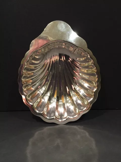 Pair Of Silver Plated Shell Shaped Small Dish By Oneida Silversmith