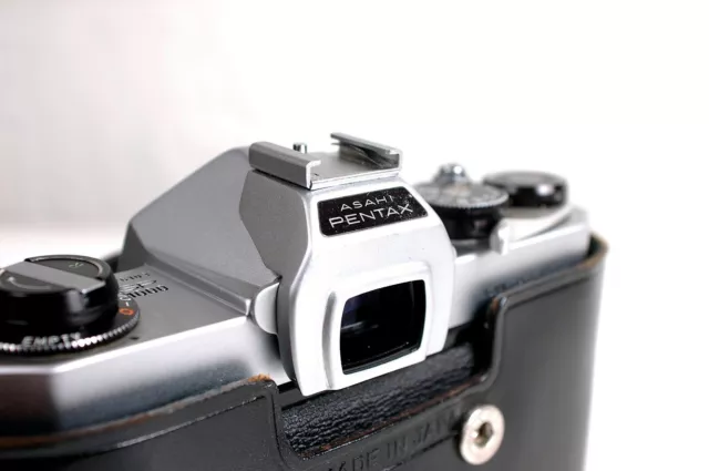 Asahi Pentax accessory clip on top hot shoe flash adapter SPOTMATIC...