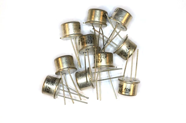 Transistor Toshiba S2000A1 (NPN, Vce1500V, Ic8A, Pd125W) - Neuf