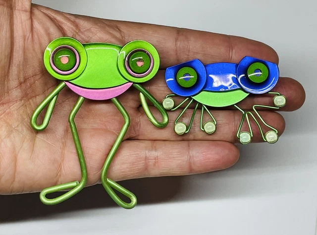 FROG BROOCH,  Frog Jewelry, Animal Jewelry