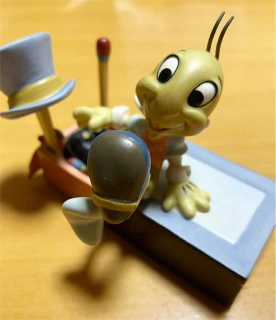 Disney Showcase Collection Jiminy Cricket Pinocchio 85th Anniversary 3.5-Inch Figurine main image 0