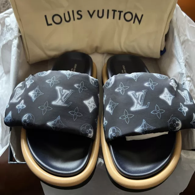 LOUIS VUITTON Pool Pillow Mule Monogram Sandal w/Box 39EU=9US Black/Blue