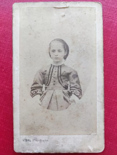 Photo CDV  XIX éme Jeune FILLE  Mode Studio VIDAL  à BRIGNOLES Var (Tlemcen)