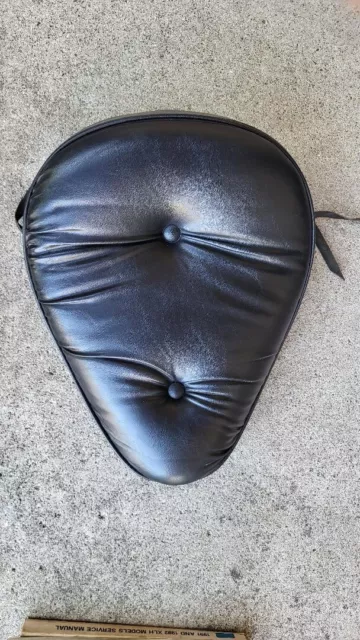 Le Pera Skirted Solo Seat for 1986-2009 Harley Davidson Sportster