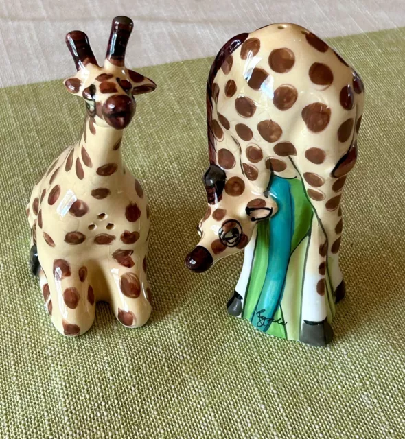 Blue Sky Clayworks Giraffe Salt & Pepper Shakers Lynda Corneille MINT Never Used