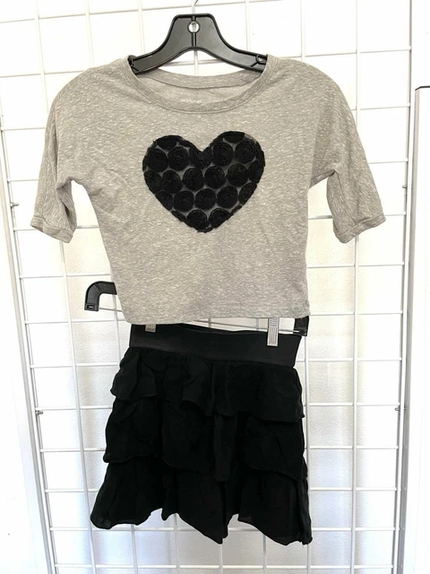 GUC Girls Shirt Top Skirt Set Size 7  Small Amy Byer Cherokee Black Grey Heart