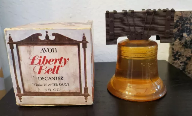 Vintage Avon 1971 Liberty Bell Decanter Tribute After Shave W/Box