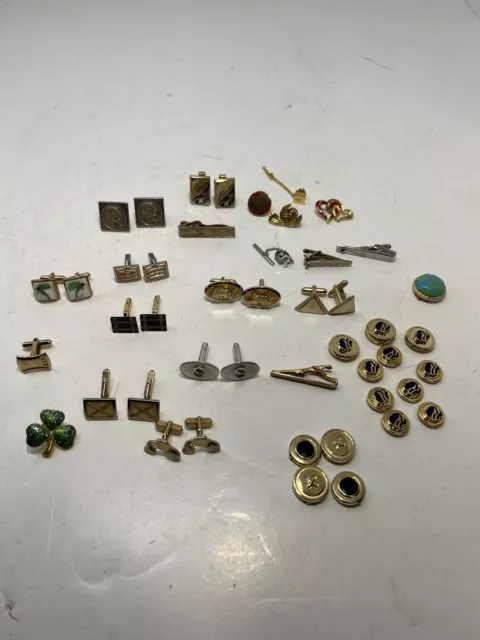 Vintage Cufflink Lot of 10 2 Pair Swank girl scours bottom covers tie pins clips