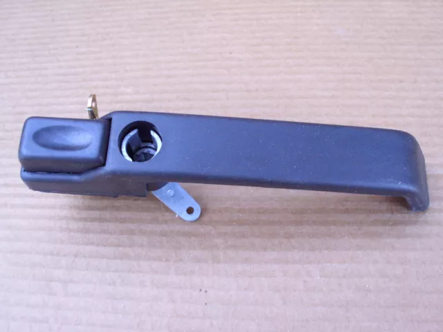 Land Rover Defender 90 / 110 Door Handle Push Button Rh - New Handle - Mxc7652