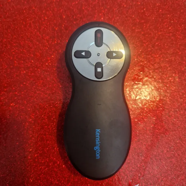 NOT WORKING. NO BATTERY COVER. NO DONGLE. Kensington K33374 Presenter Remote