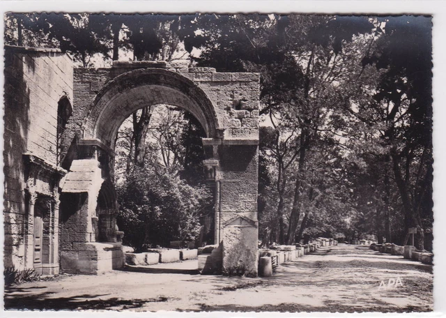 Cpsm Postcard Arles Les Alyscamps Arceaux Et Chapel