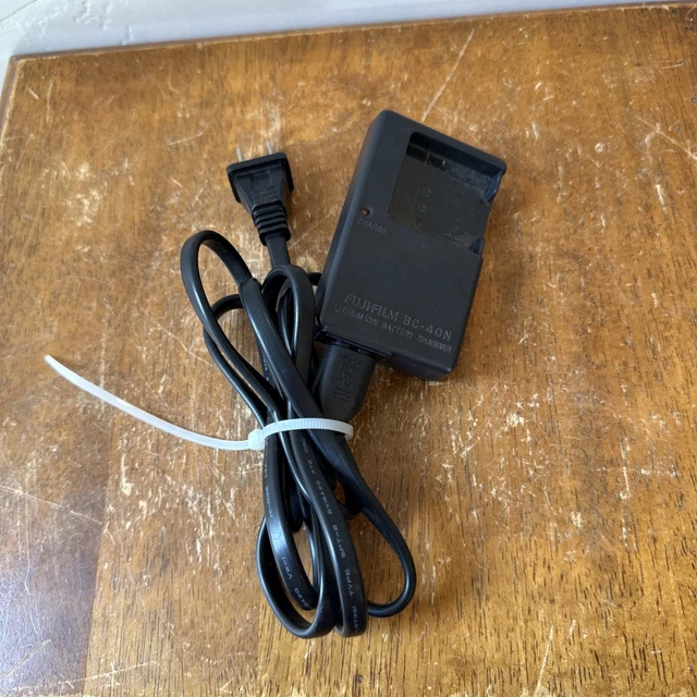 Chargeur De Batterie Vhbw Pour Fujifilm XF1 - Avec Prise Secteur 220V Et Adaptateur Allume-Cigare 12V - Témoin LED - 8