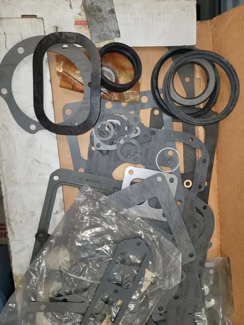 DETROIT DIESEL OVERHAUL GASKET KIT 23512674 23512685 Partial LOT