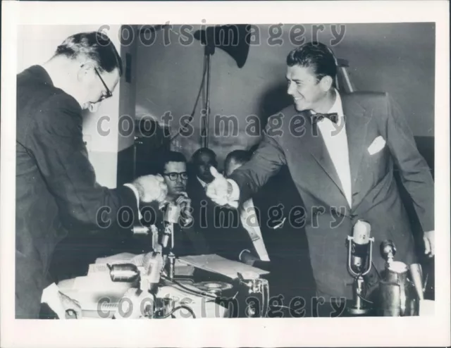 1955 US Senator Estes Kefauver TN Future Politician Ronald Reagan Press Photo