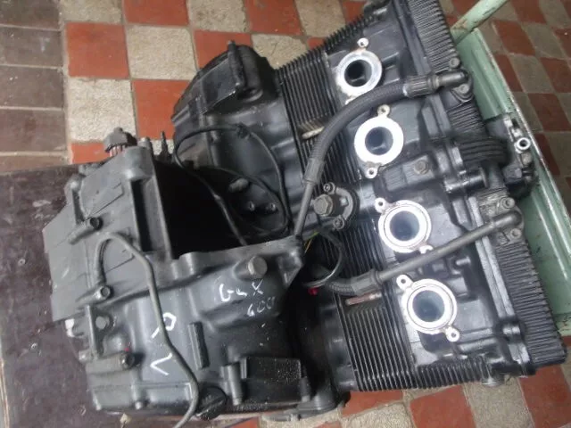 Suzuki GSX 600 F GN72B Motor Engine ohne Anbauteile 72604KM