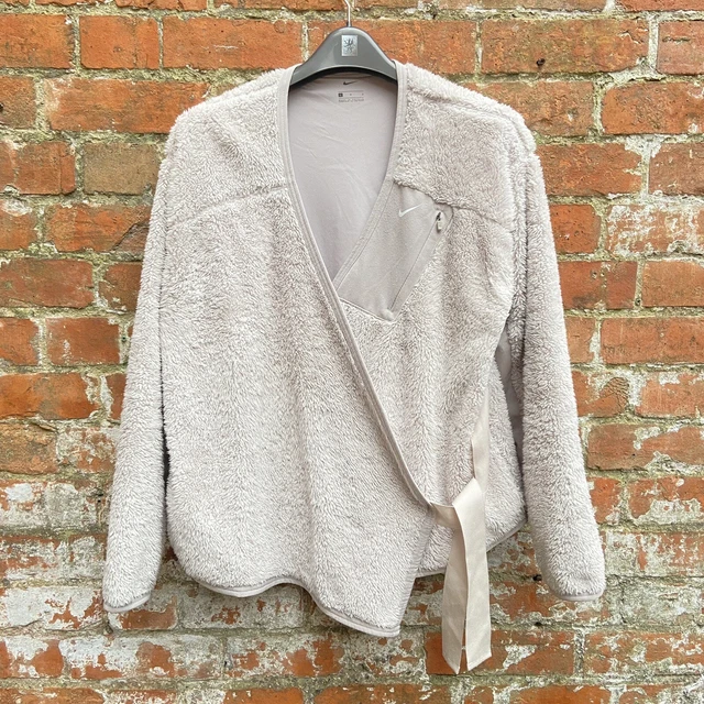 WOMENS NIKE SHERPA Long Sleeve Training Top Wrap Size M 929839 395 Olive Canvas 59.99 PicClick UK