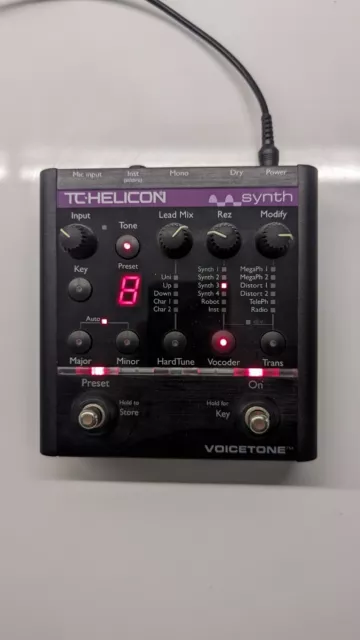 TC helicon Voicetone Synth Vocoder