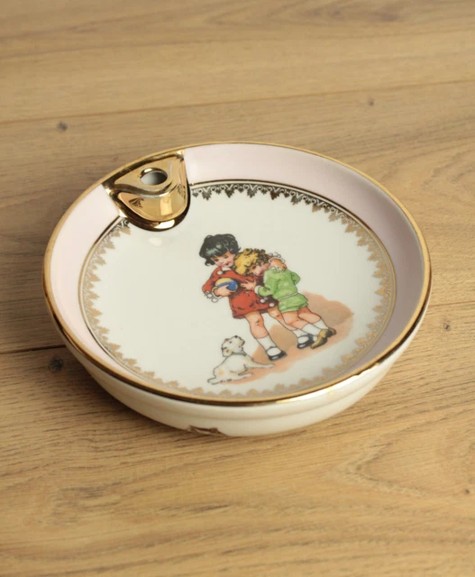 Ancienne assiette gobelet bébé tôle émaillée oie nain fleurs