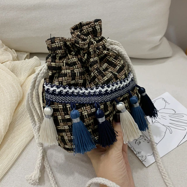 Straw Weaving Bucket Bag Single Shoulder Ethnic Style Tassel Casual Beach 3