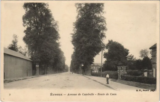 CPA evreUX - Avenue de Cambolle-Route de Caen (160086)