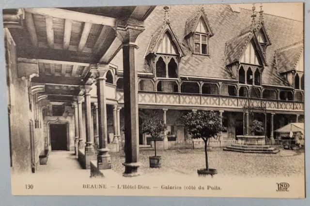 (DPT 21) Beaune - Hôtel Dieu-Galeries(Côté du puits)